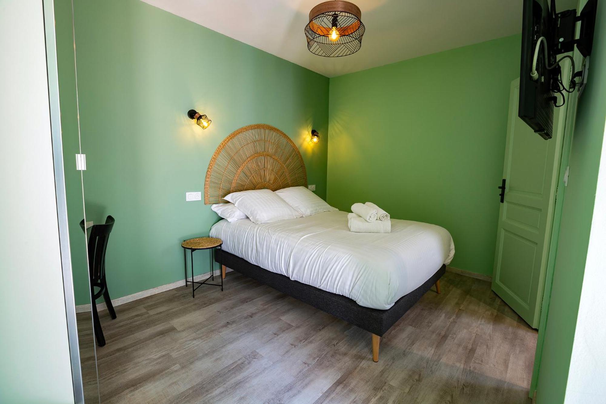 Aparthotel Domaine De La Mautanne Sainte-Tulle Exteriér fotografie