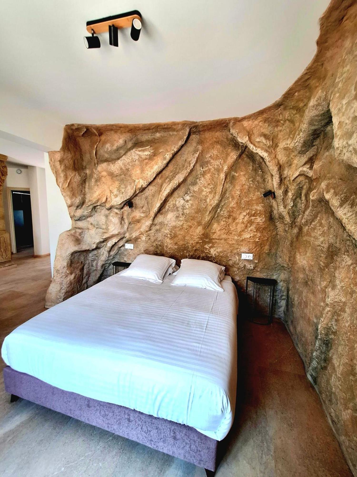Aparthotel Domaine De La Mautanne Sainte-Tulle Exteriér fotografie